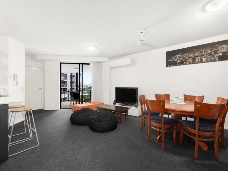 42/15 Goodwin Street, Kangaroo Point QLD 4169