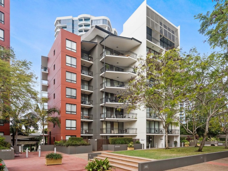 42/15 Goodwin Street, Kangaroo Point QLD 4169