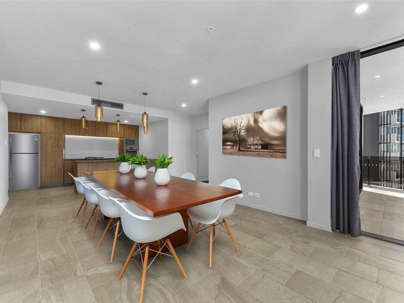 902/27 Commercial Road, Newstead QLD 4006