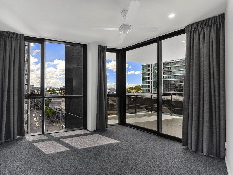 902/27 Commercial Road, Newstead QLD 4006