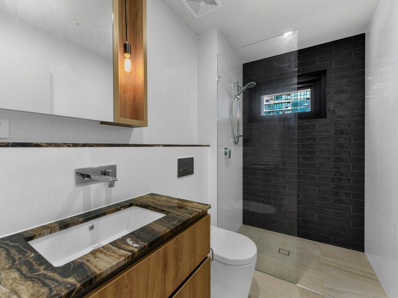 902/27 Commercial Road, Newstead QLD 4006