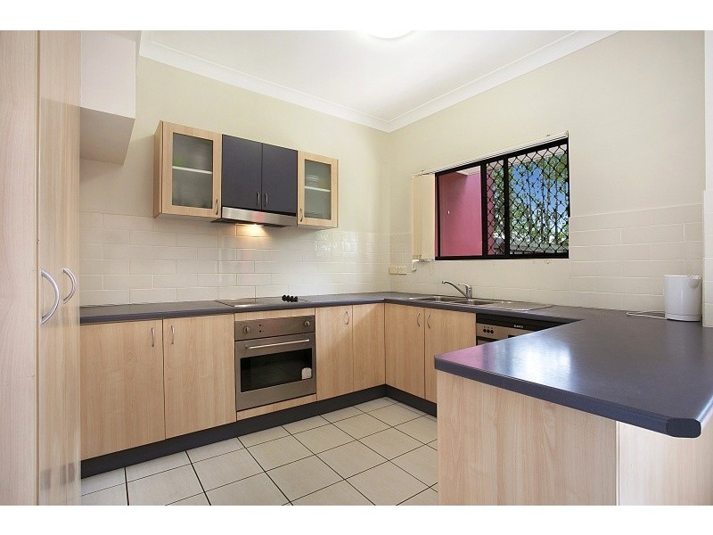 4/34 Warren Street, St Lucia QLD 4067