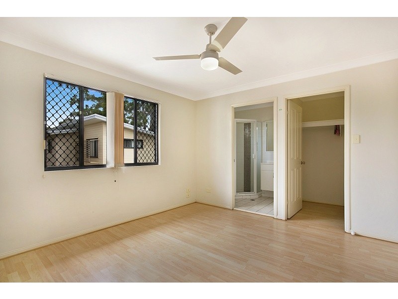 4/34 Warren Street, St Lucia QLD 4067