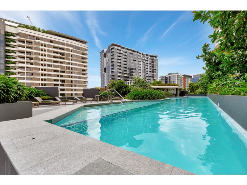 1302/30 Festival Place, Newstead QLD 4006