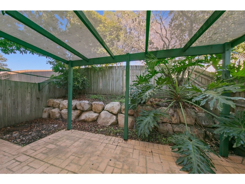 17/96 Marshall Road, Holland Park West QLD 4121