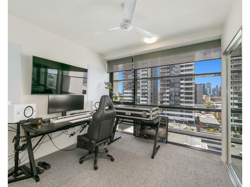 1107/27 Cordelia Street, South Brisbane QLD 4101
