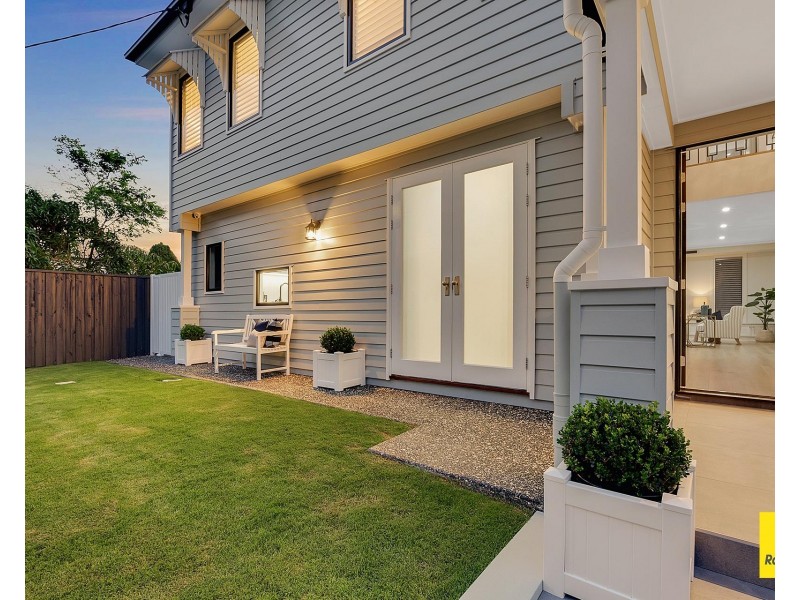 65 Fleurs Street, Woolloongabba QLD 4102