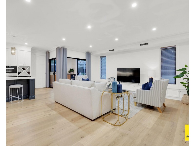 65 Fleurs Street, Woolloongabba QLD 4102