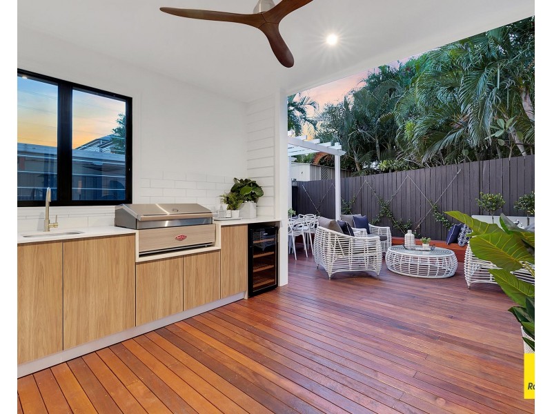 65 Fleurs Street, Woolloongabba QLD 4102