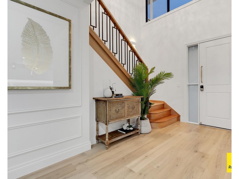 65 Fleurs Street, Woolloongabba QLD 4102