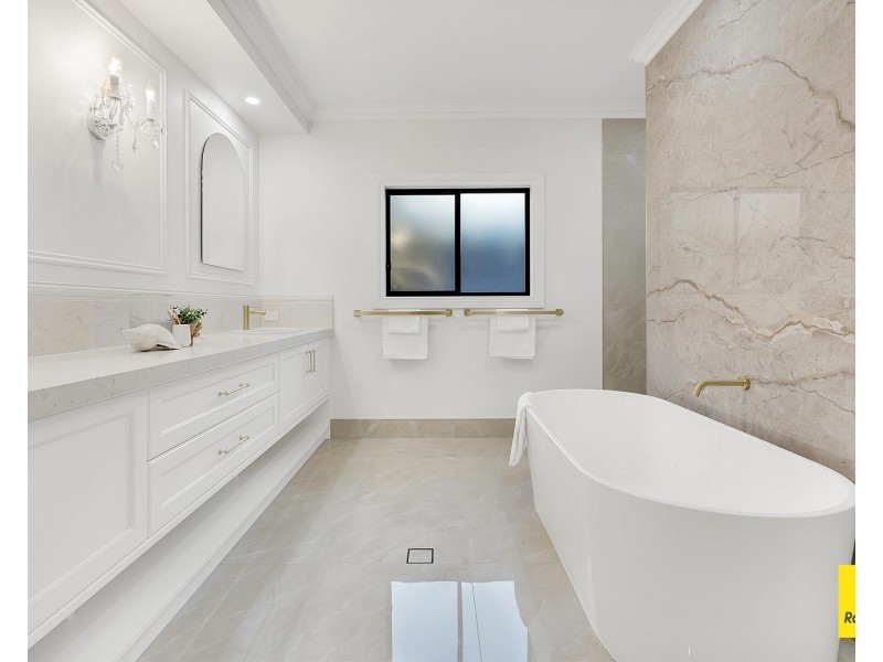 65 Fleurs Street, Woolloongabba QLD 4102