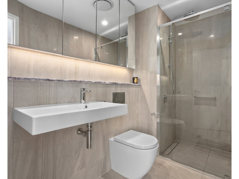 2501/12 Cunningham Street, Newstead QLD 4006