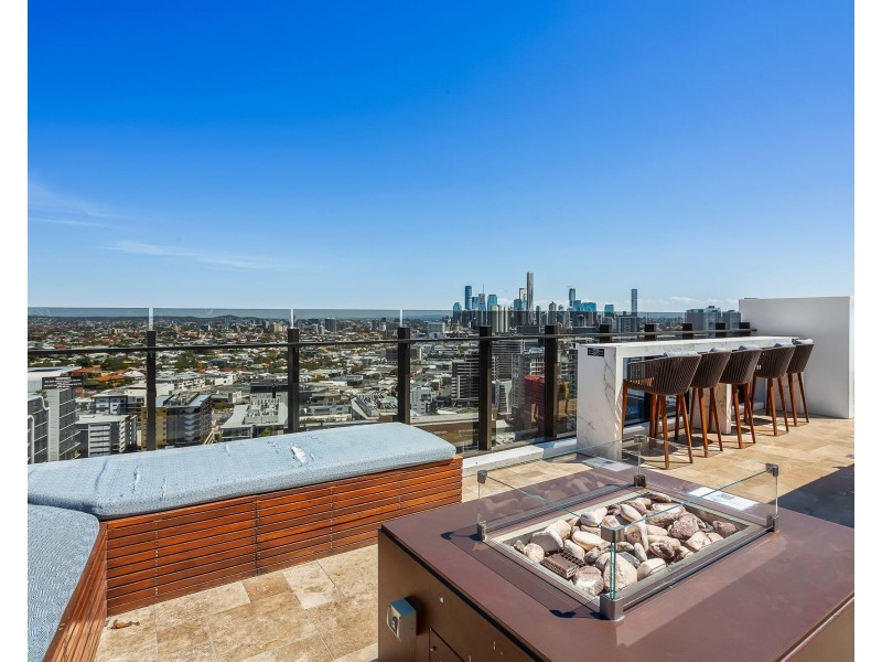 2501/12 Cunningham Street, Newstead QLD 4006