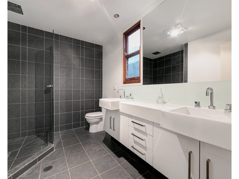 89 Sinclair Street, Kangaroo Point QLD 4169