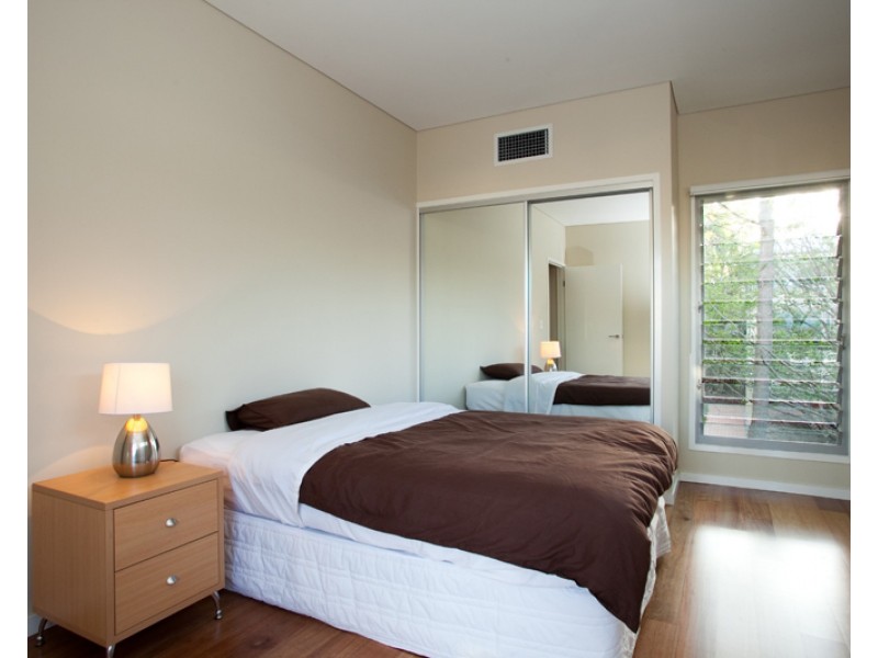 1215a Stanley Street, Coorparoo QLD 4151