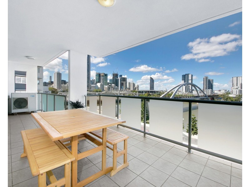 2406/92 Quay Street, Brisbane City QLD 4000