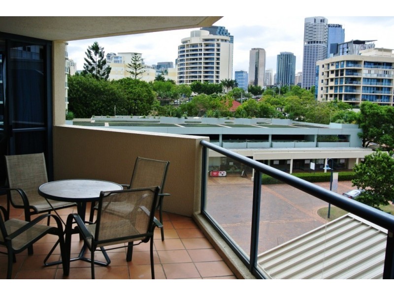 209/44 Ferry Street, Kangaroo Point QLD 4169