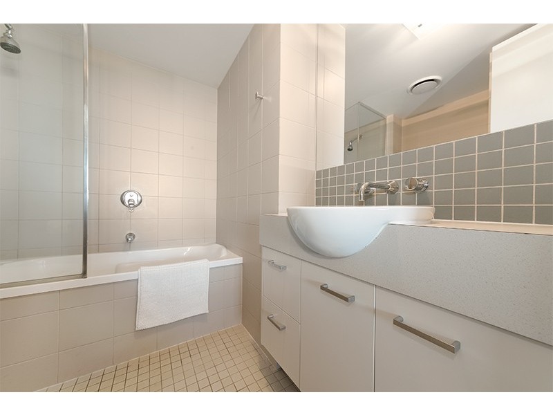 14/153 Lambert Street, Kangaroo Point QLD 4169