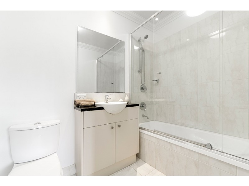 17/161 Main Street, Kangaroo Point QLD 4169