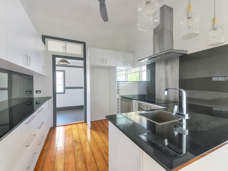 43 Leonard Street, Woolloongabba QLD 4102