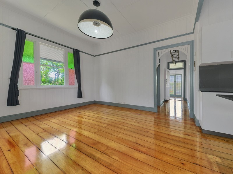 43 Leonard Street, Woolloongabba QLD 4102