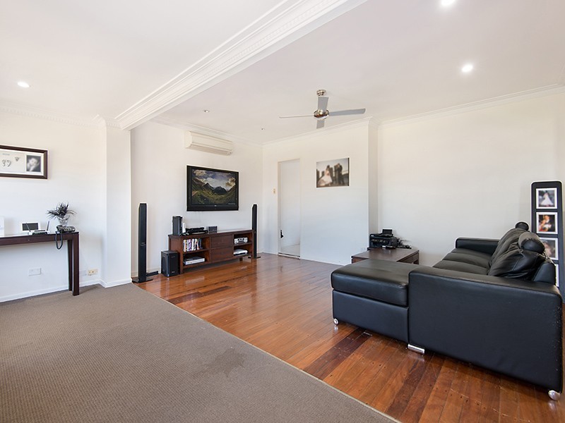 14 Rymer Street, Carina QLD 4152