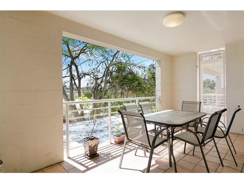 2/96 Norman Crescent, Norman Park QLD 4170