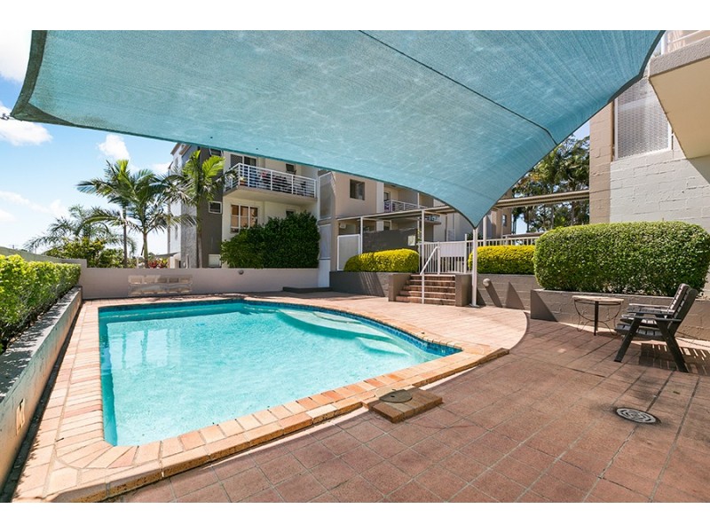 2/96 Norman Crescent, Norman Park QLD 4170