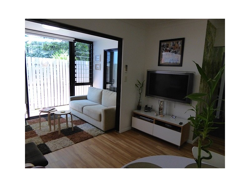 2/72 Cordelia St, South Brisbane QLD 4101