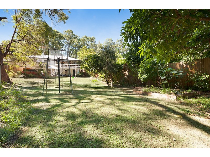 8 Emerson Street, Toowong QLD 4066