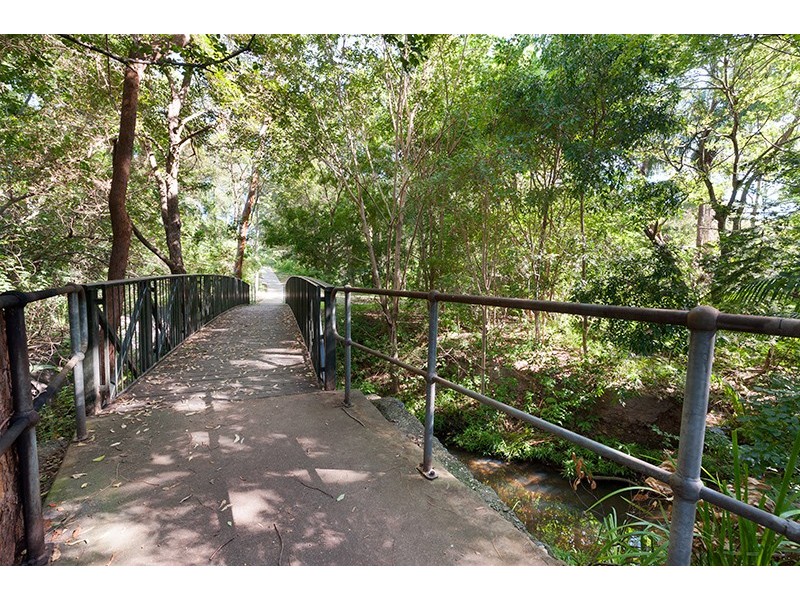 8 Emerson Street, Toowong QLD 4066