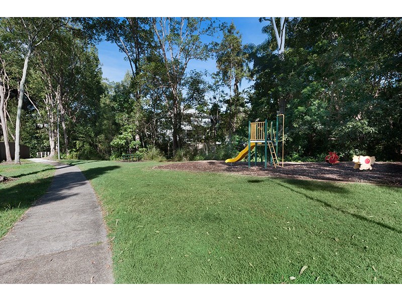 8 Emerson Street, Toowong QLD 4066