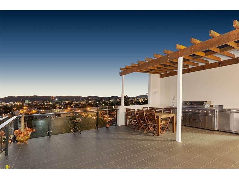 18/85 Dornoch Terrace, Highgate Hill QLD 4101