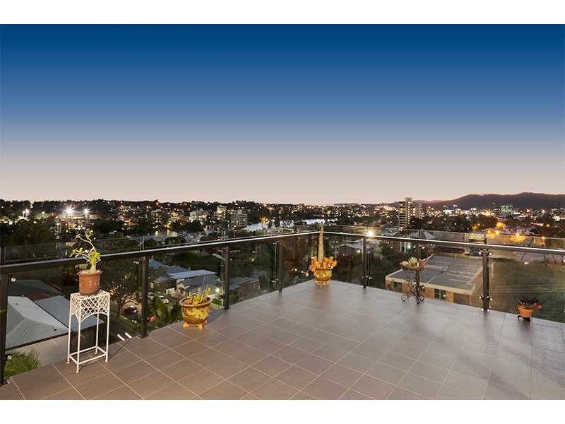 18/85 Dornoch Terrace, Highgate Hill QLD 4101