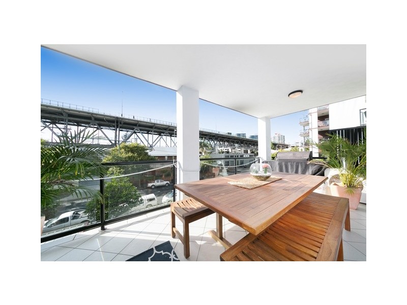 32/161 Main Street, Kangaroo Point QLD 4169