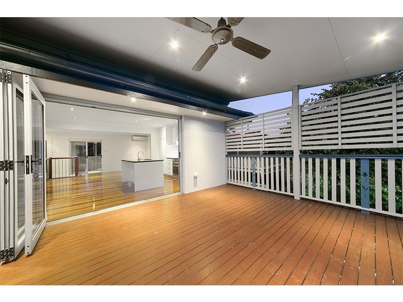 59 Renton Street, Camp Hill QLD 4152