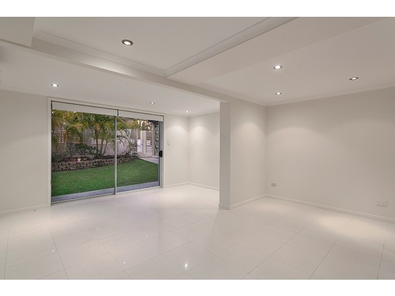 59 Renton Street, Camp Hill QLD 4152