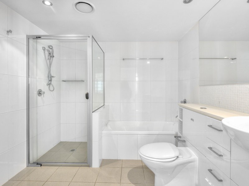 2204/120 Mary Street, Brisbane City QLD 4000