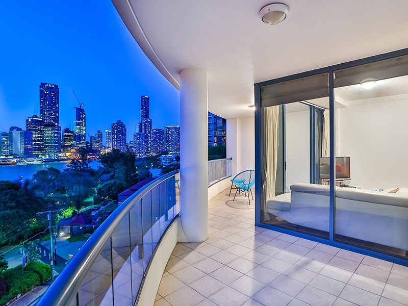 14/321 Main Street, Kangaroo Point QLD 4169