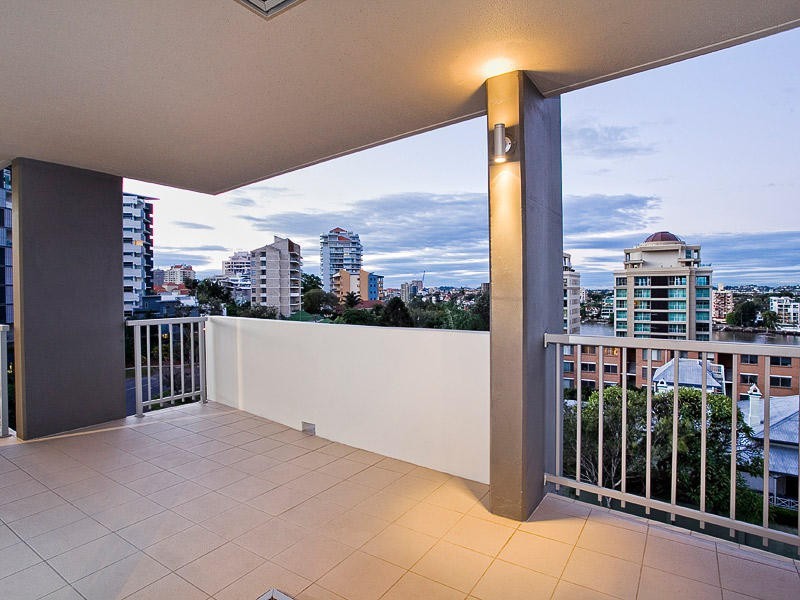 19/153 Lambert Street, Kangaroo Point QLD 4169