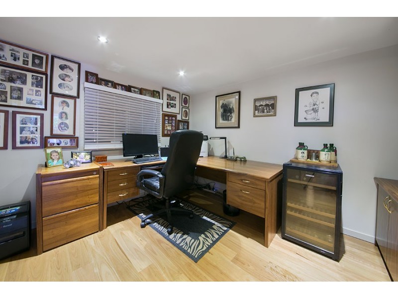 19 Esplanade, Yeronga QLD 4104