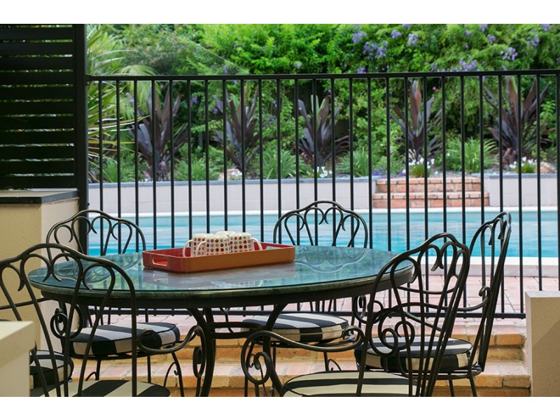 19 Esplanade, Yeronga QLD 4104