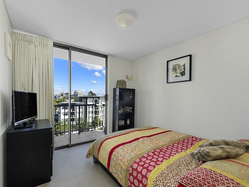 18/153 Lambert Street, Kangaroo Point QLD 4169