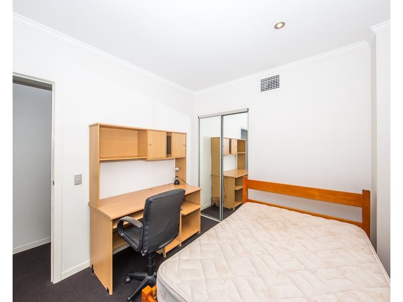 2/93 Leichhardt Street, Spring Hill QLD 4000