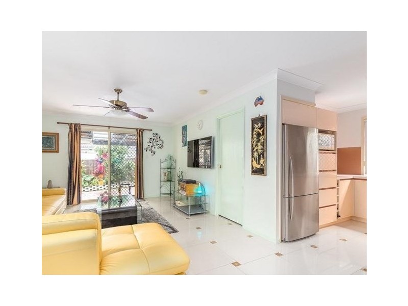 17 Lyrebird Street, Loganlea QLD 4131