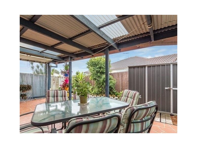 17 Lyrebird Street, Loganlea QLD 4131