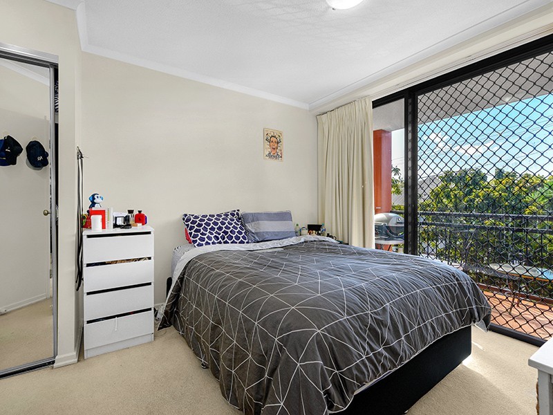 32/2 St Pauls Terrace, Spring Hill QLD 4000