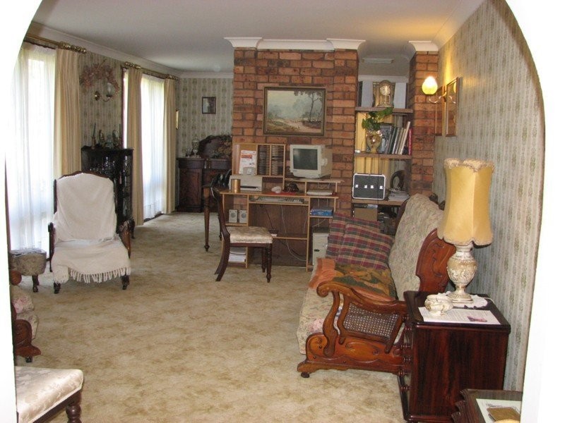 10 Wyndham Ave, Forbes NSW 2871