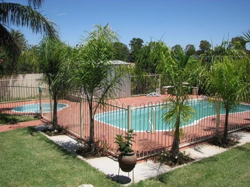 28 Belah Street, Forbes NSW 2871