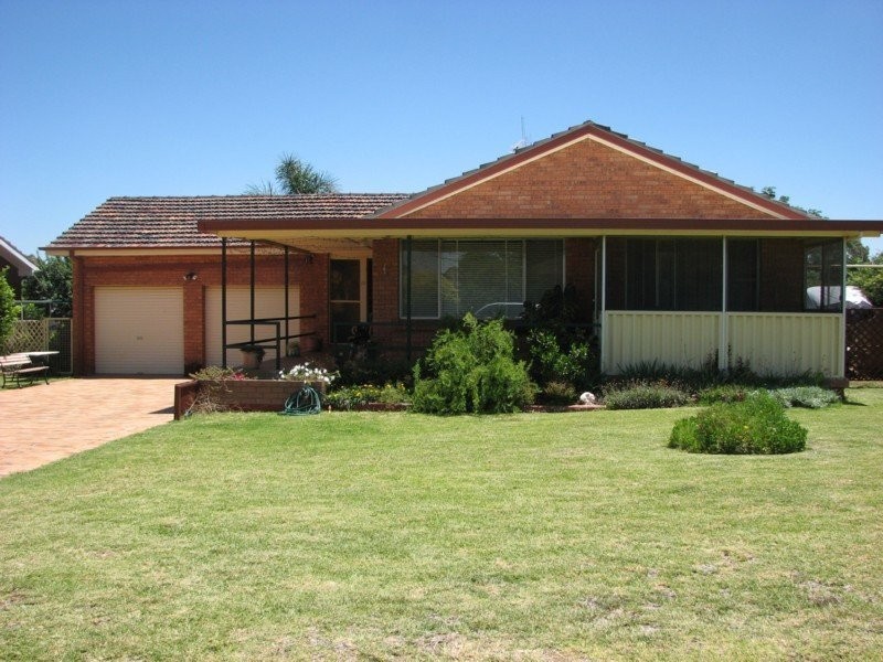 28 Belah Street, Forbes NSW 2871